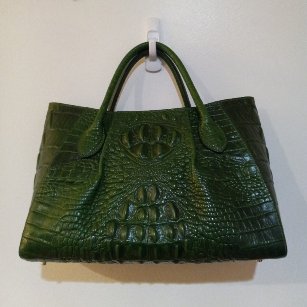 Pijushi croc embossed leather bag - Picture 7 of 15